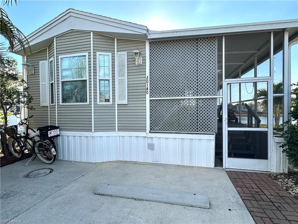 20180 Ponce De Leon DR-1