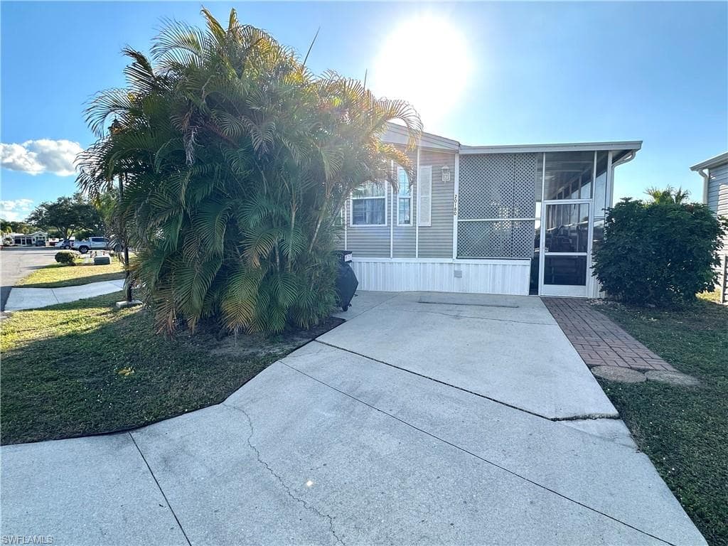 20180 Ponce De Leon DR-5