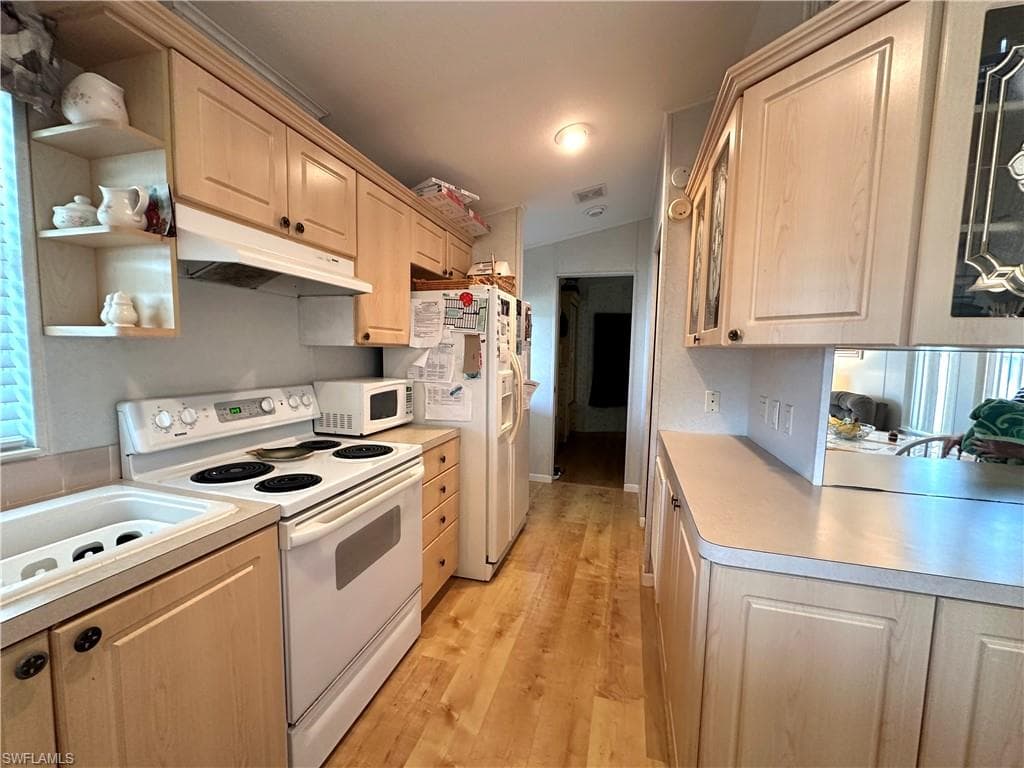 20180 Ponce De Leon DR-14