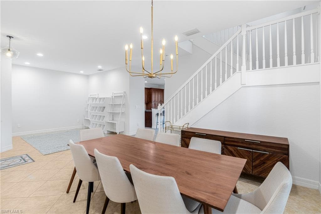 10487 Winged Elm LN-11