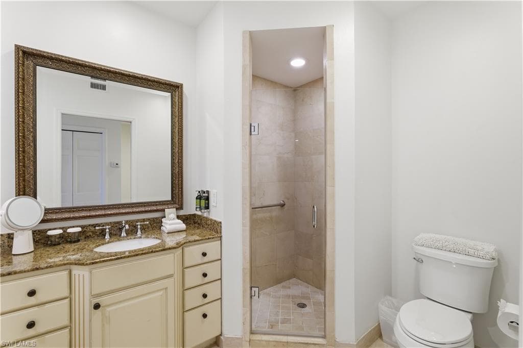 221 9th ST S 405-11