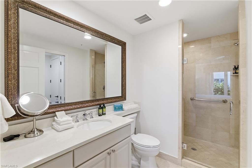 221 9th ST S 207-25