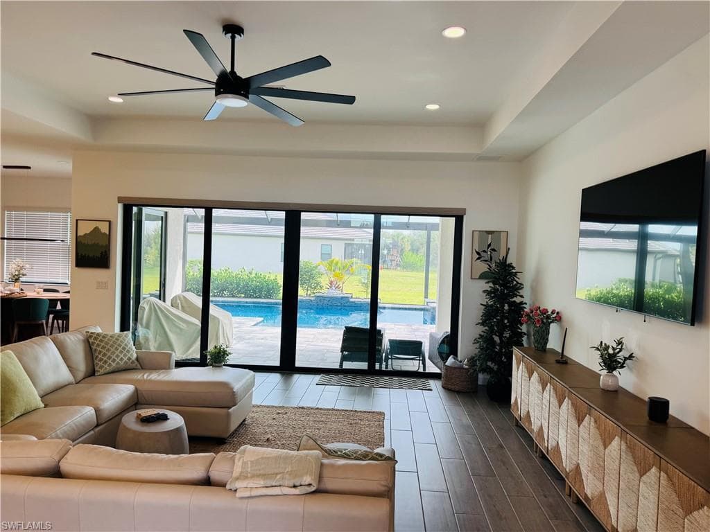 10798 Timber Creek DR-4