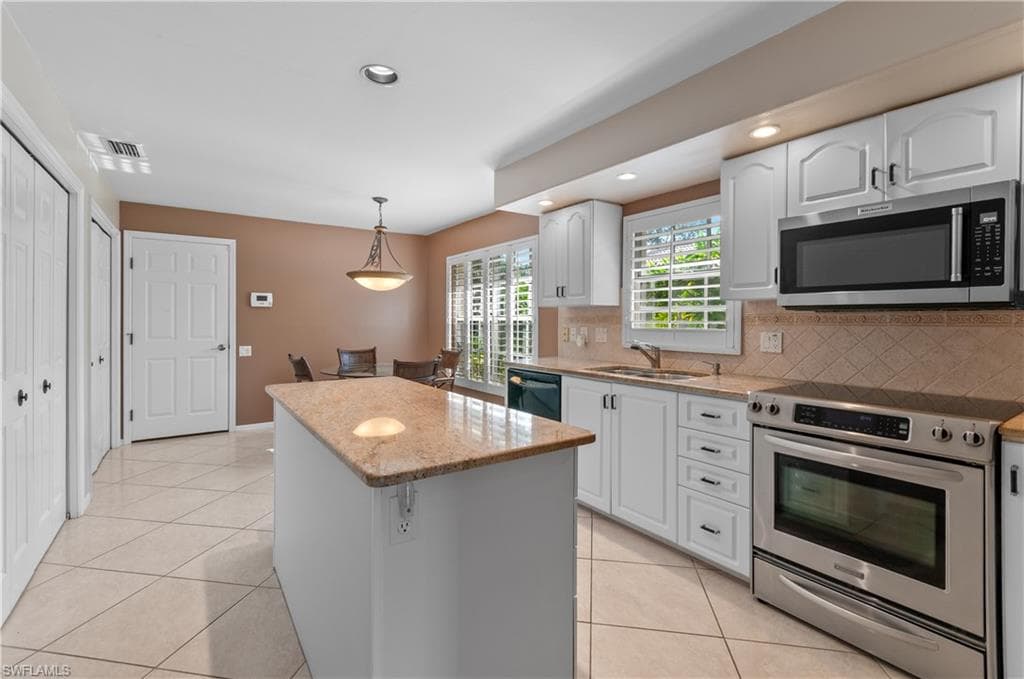 13360 Southampton DR-11
