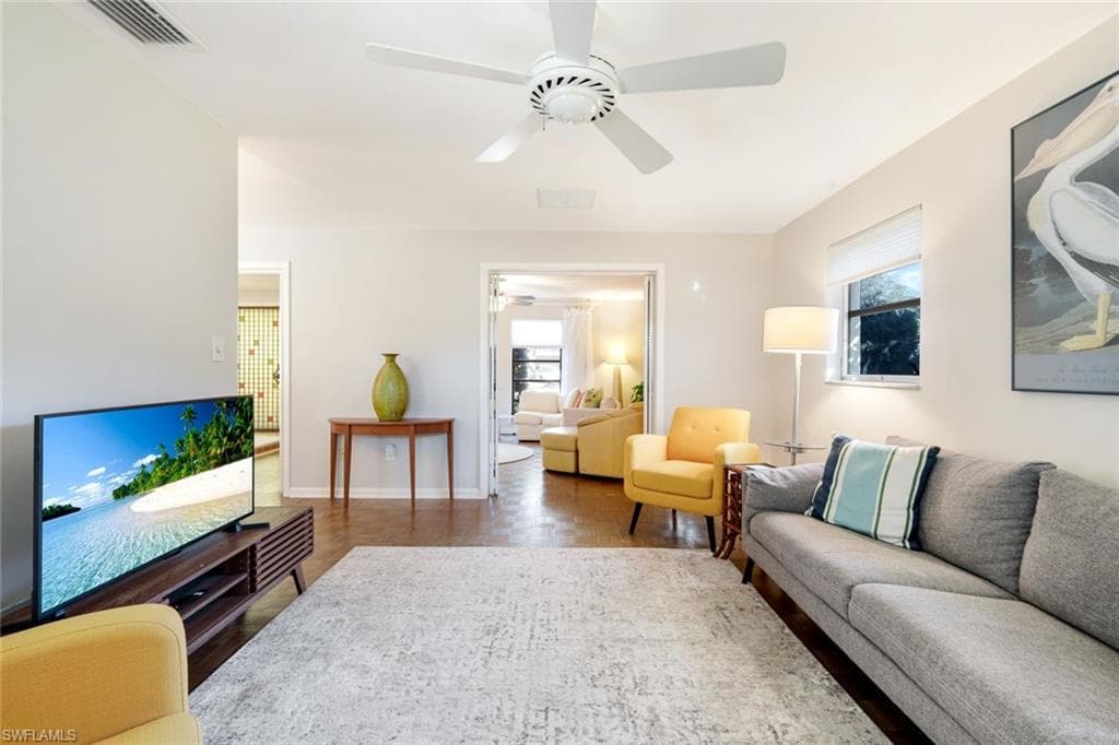 1334 Vesper DR-12