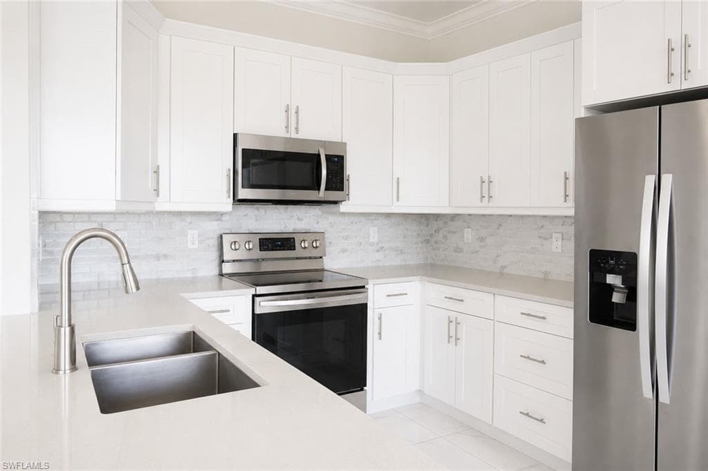 2992 41st AVE NE-20