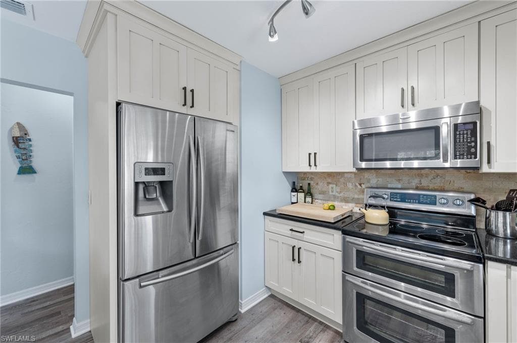 6092 Sanibel Captiva RD-23