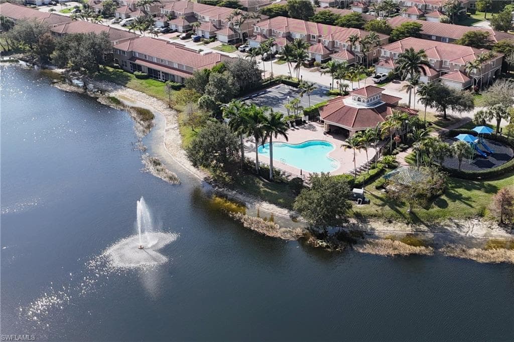 9544 Roundstone CIR-7