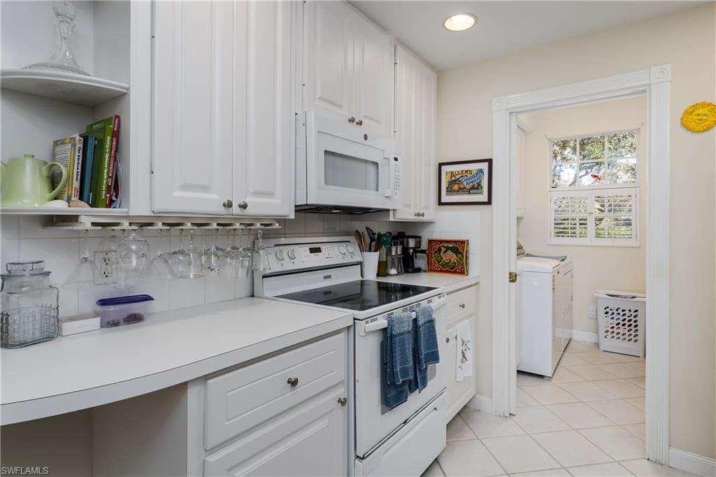 5353 Cove CIR-24