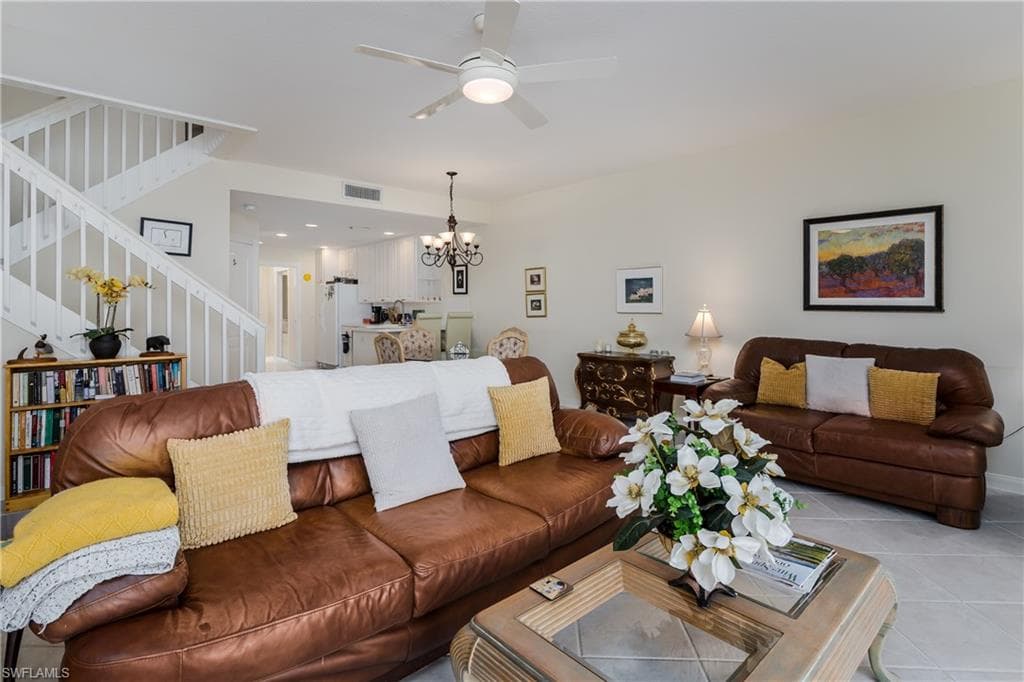 5353 Cove CIR-18