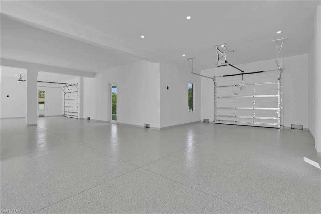 215 1st ST-27