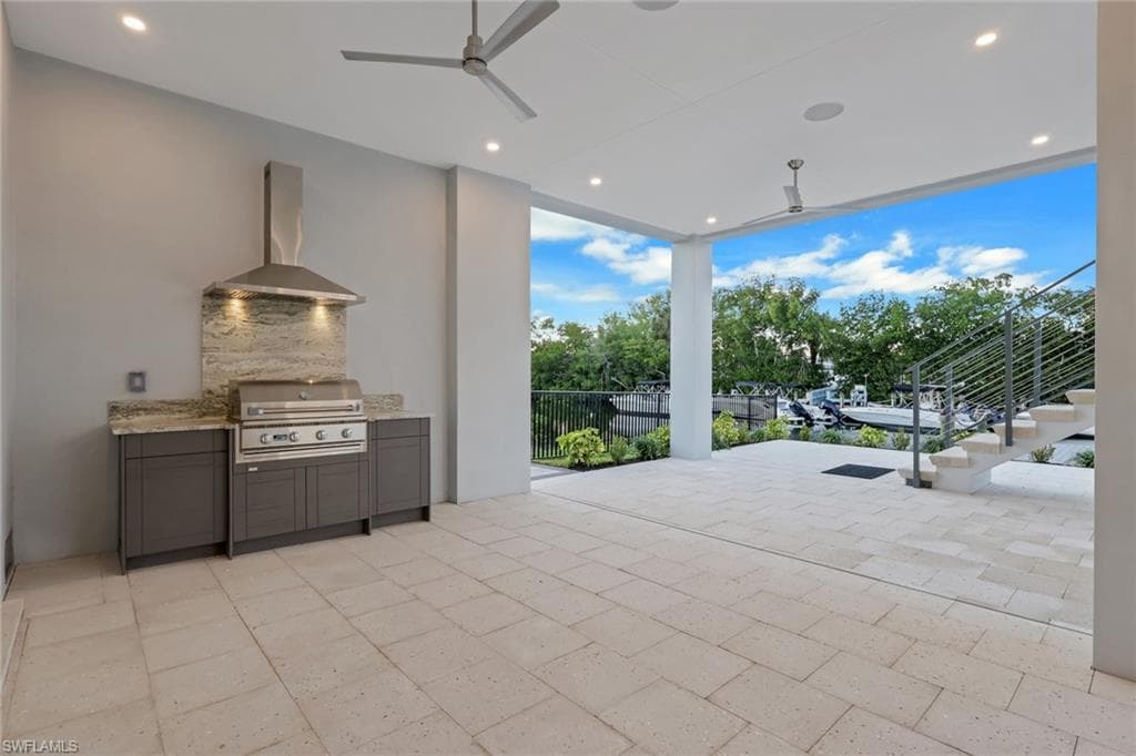 215 1st ST-30