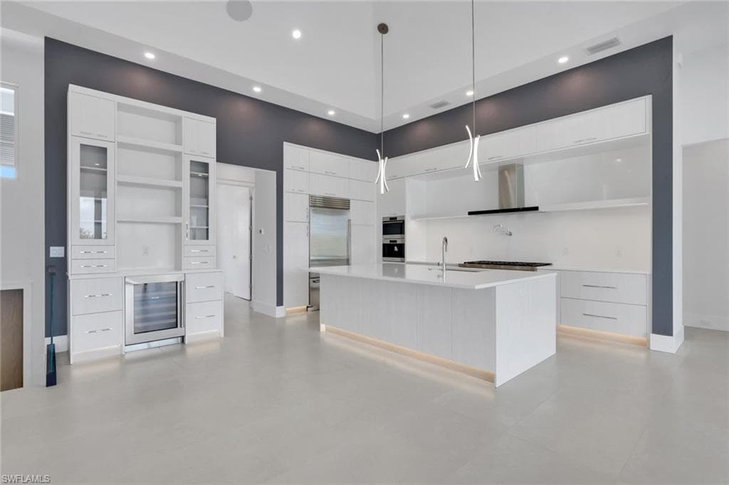 215 1st ST-8