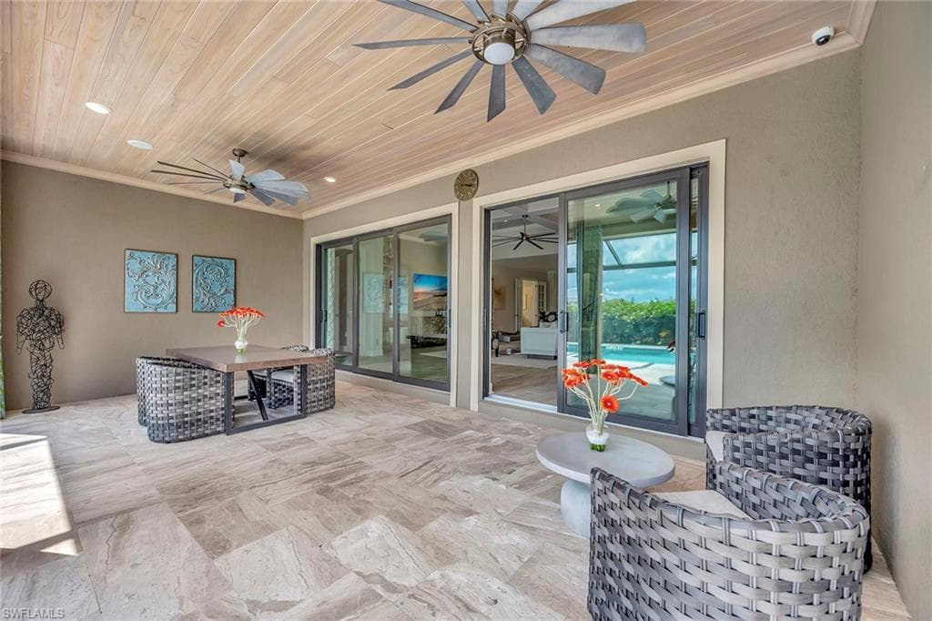 9574 Everglades DR-19
