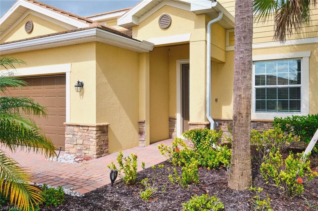 16145 Rosemallow LN-3