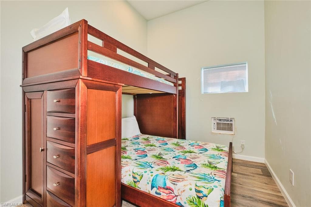 950 San Carlos DR-7