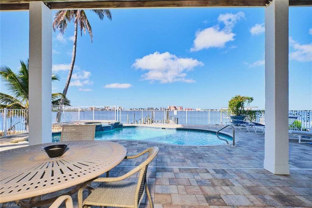 950 San Carlos DR-30