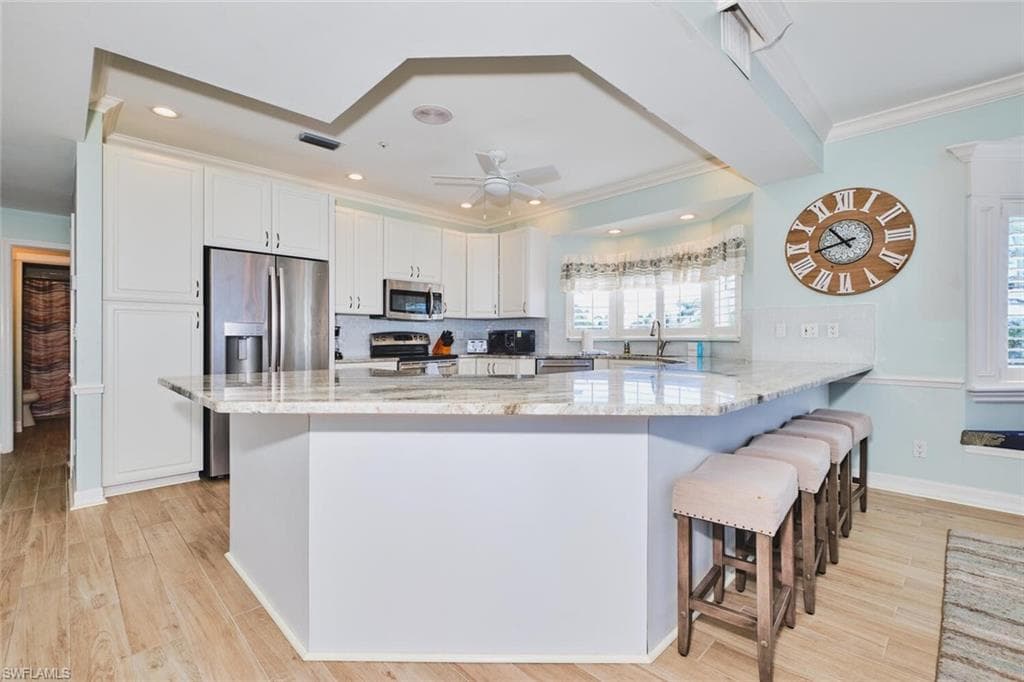950 San Carlos DR-19