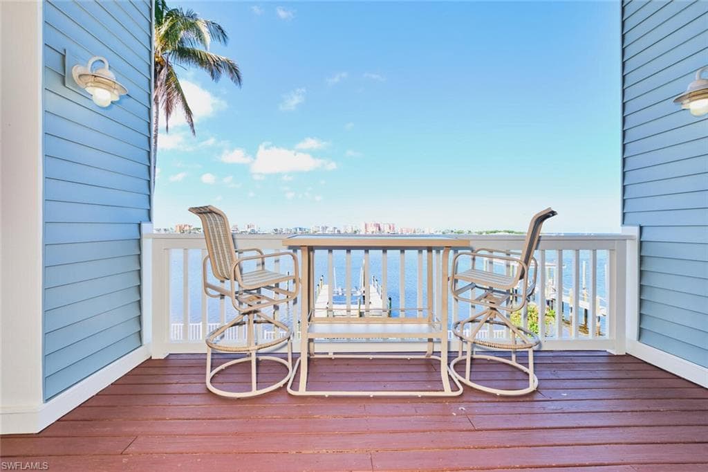 950 San Carlos DR-25