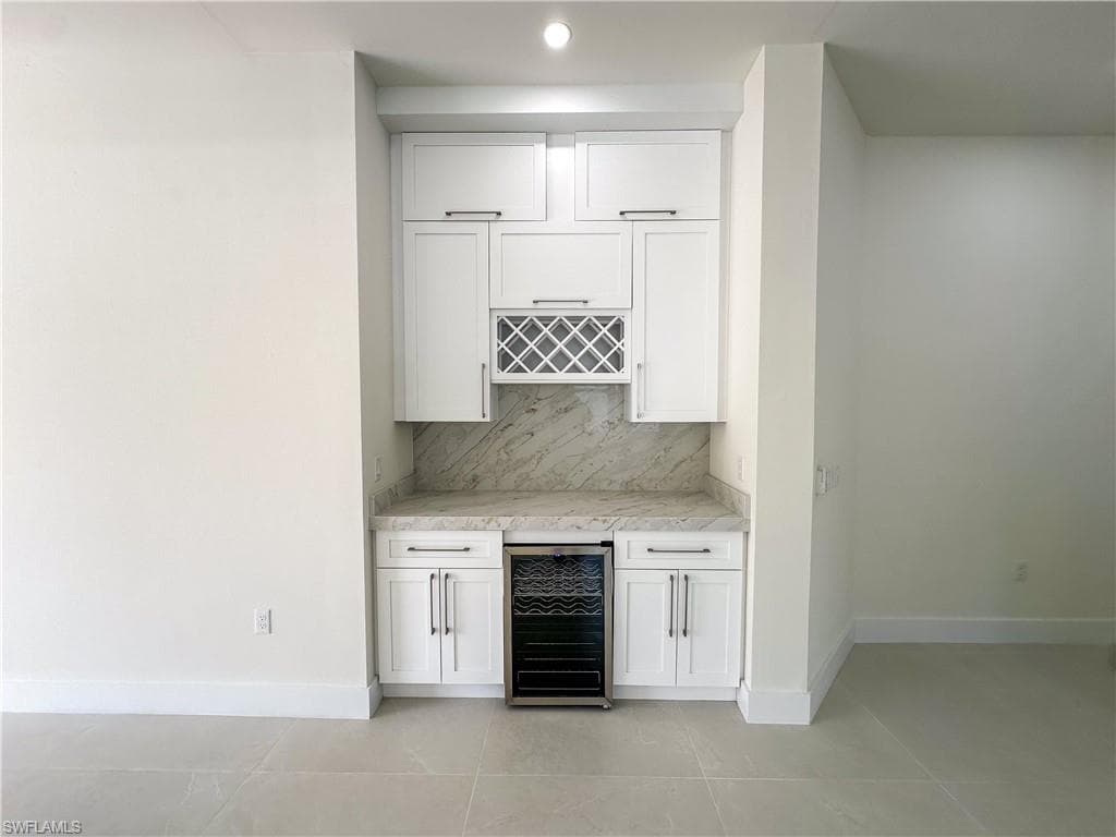 2464 Florida AVE-23