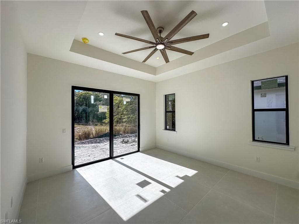 2480 Florida AVE-17