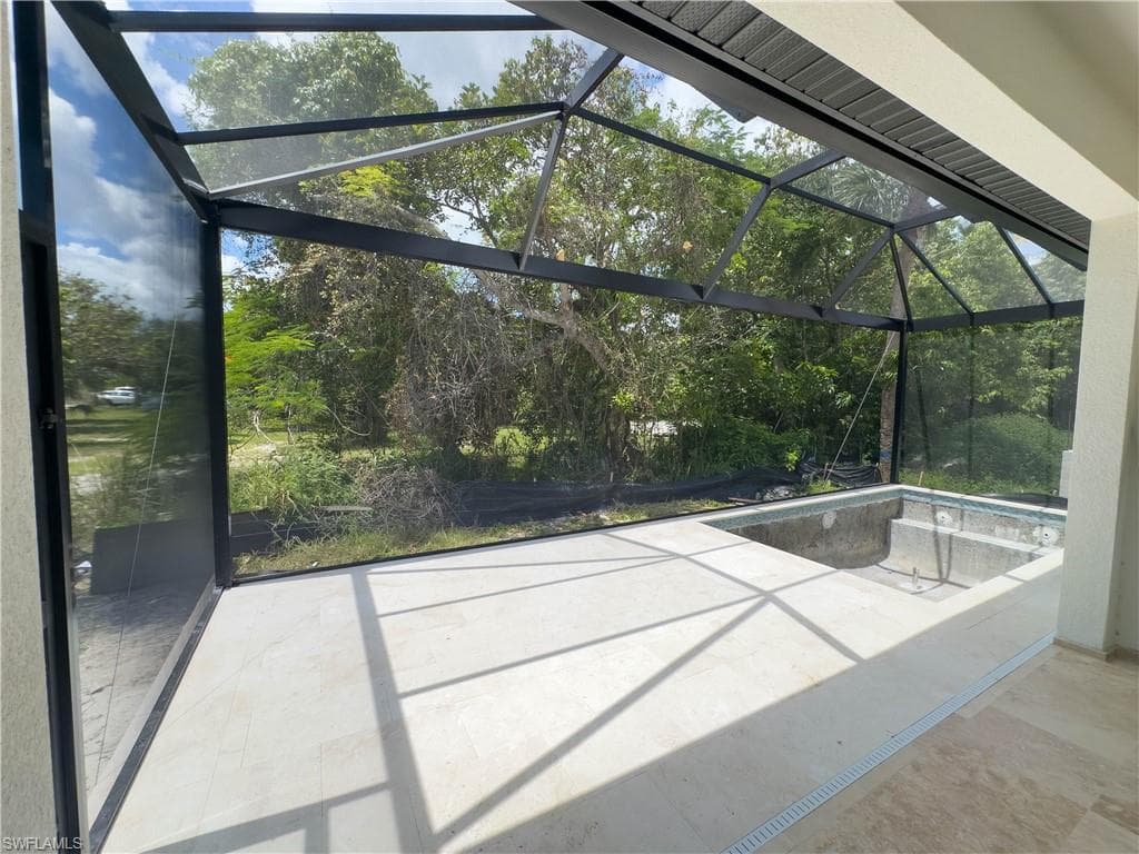2480 Florida AVE-47