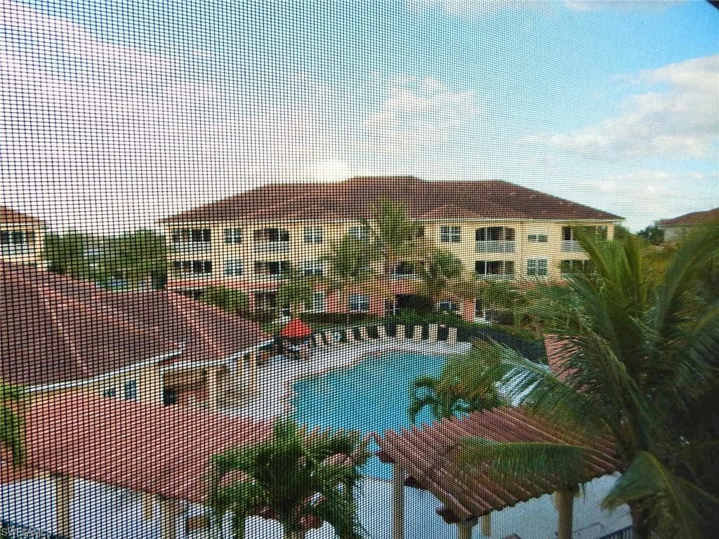 1113 Van Loon Commons CIR 304-1