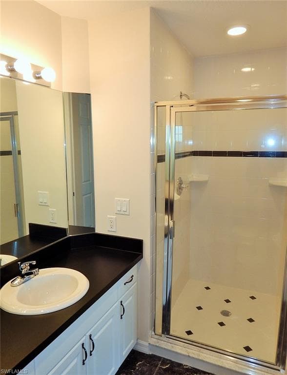 1113 Van Loon Commons CIR 304-10