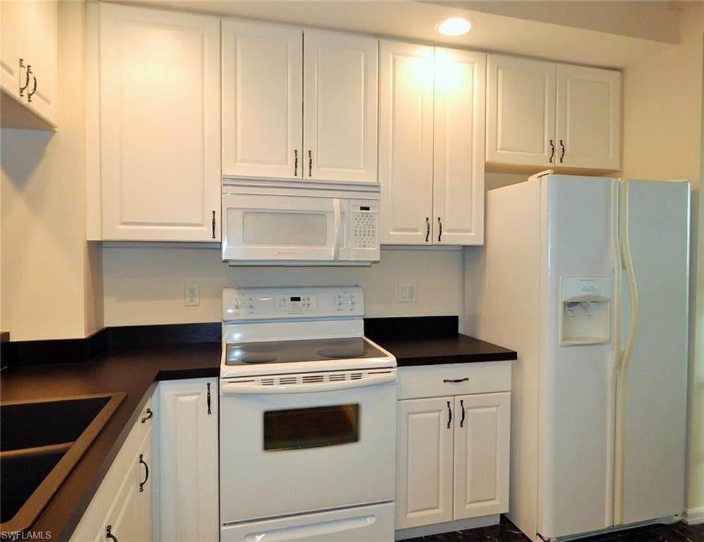 1113 Van Loon Commons CIR 304-4