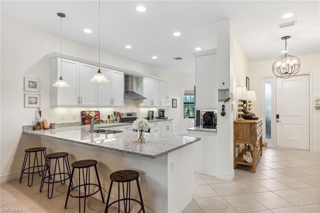 4360 Aurora ST-5