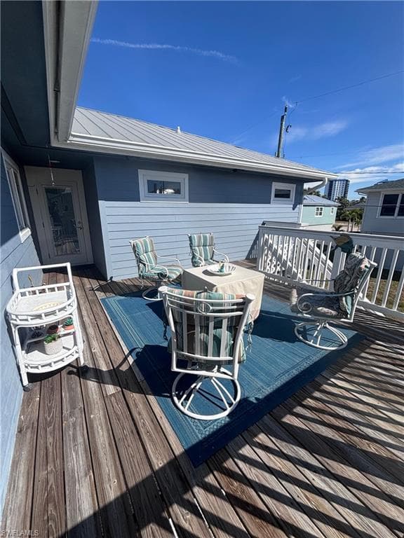 138 Gulf Island DR-27