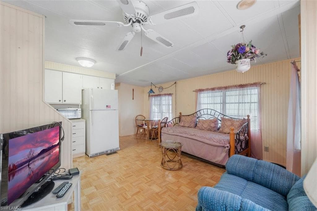 134 Amble DR-12