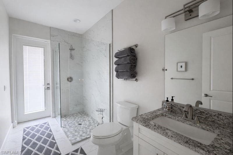 1316 Roosevelt AVE-11