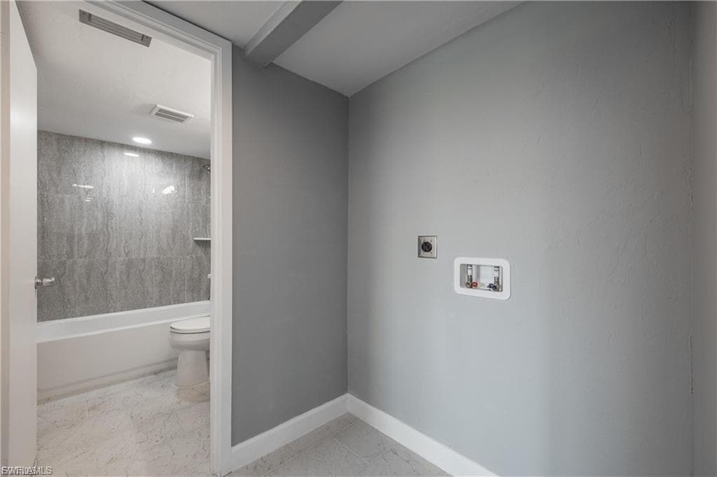 2244 Winkler AVE 207-13