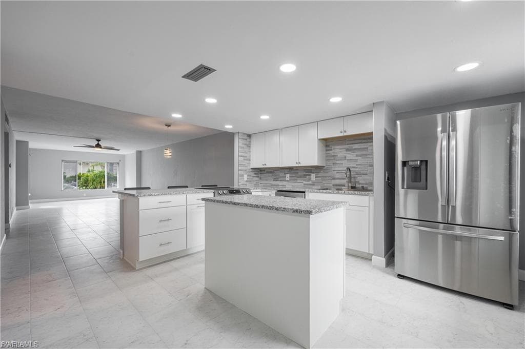 2244 Winkler AVE 207-4