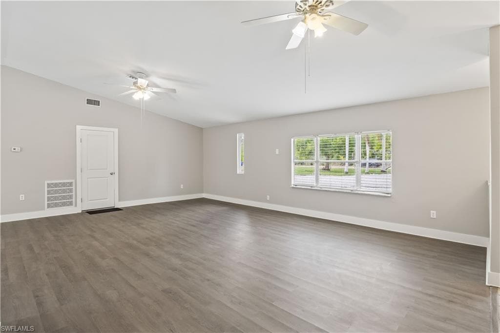 5675 Sandal LN-9