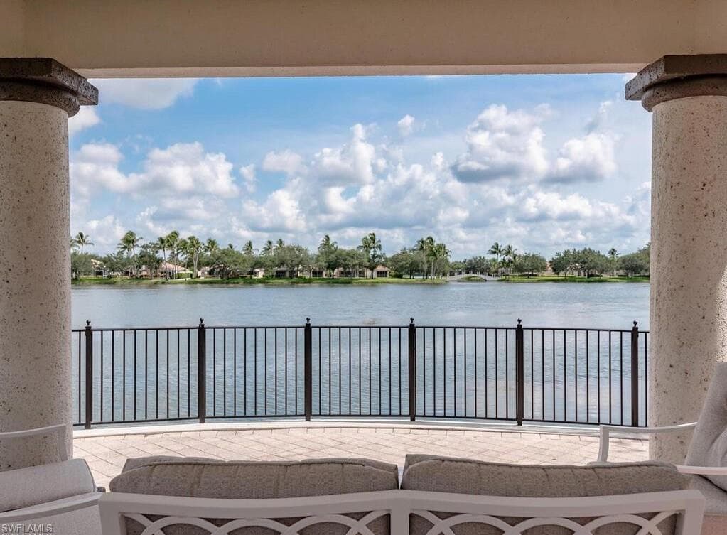 5477 Freeport LN-38