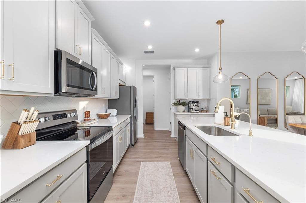 10313 Bonavie Cove DR-5