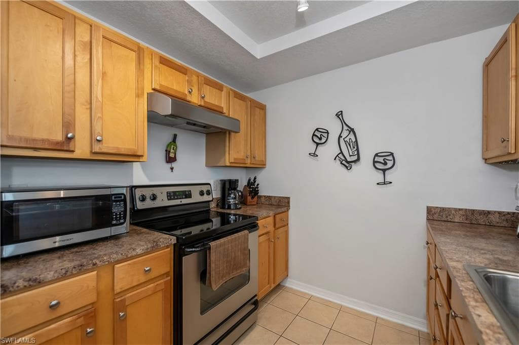 3324 N Key DR 8-26