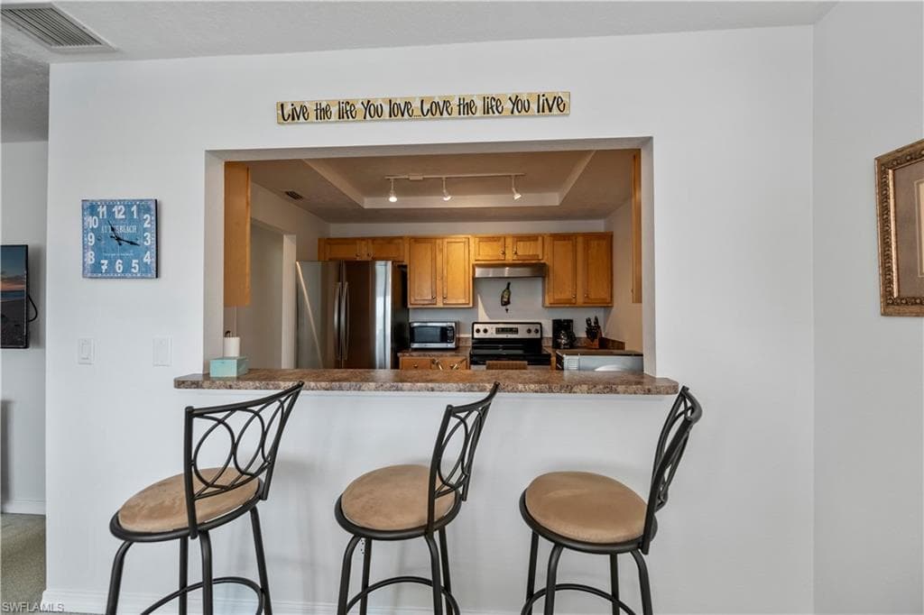 3324 N Key DR 8-21