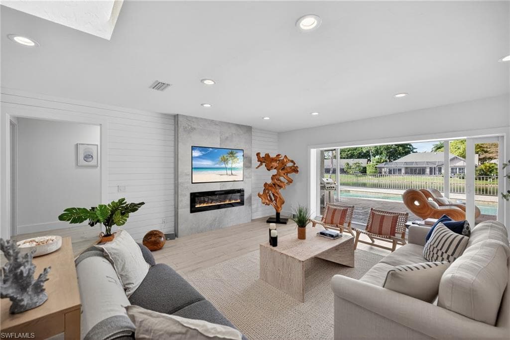 2341 MAYFIELD CT 8-7