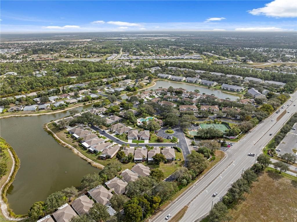 9410 Village View BLVD-42