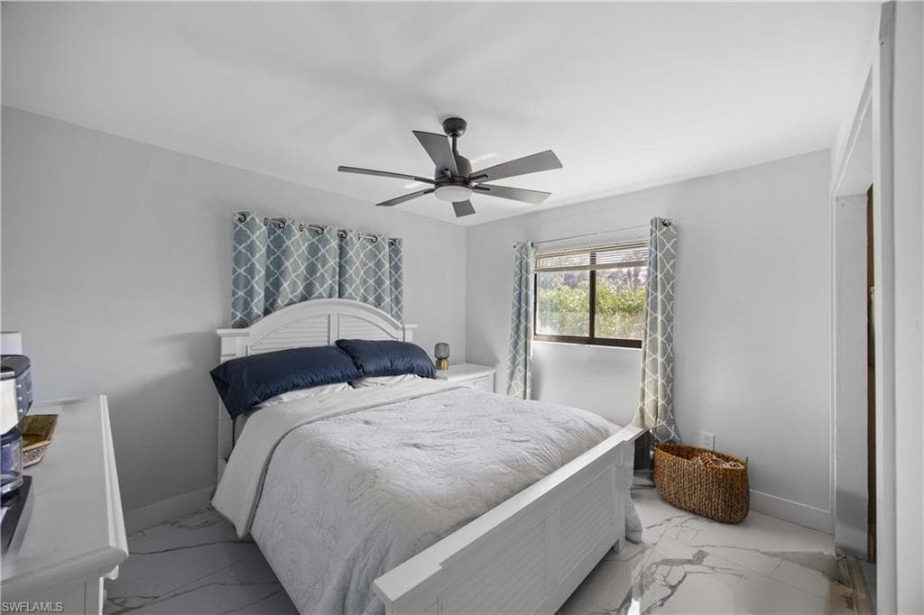 1890 Oakes BLVD SE-16