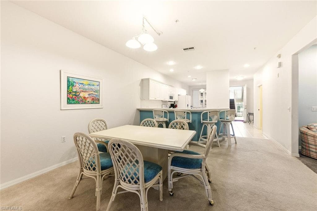 4843 Hampshire CT 106-7