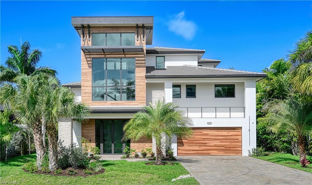 714 Hideaway CIR W-2