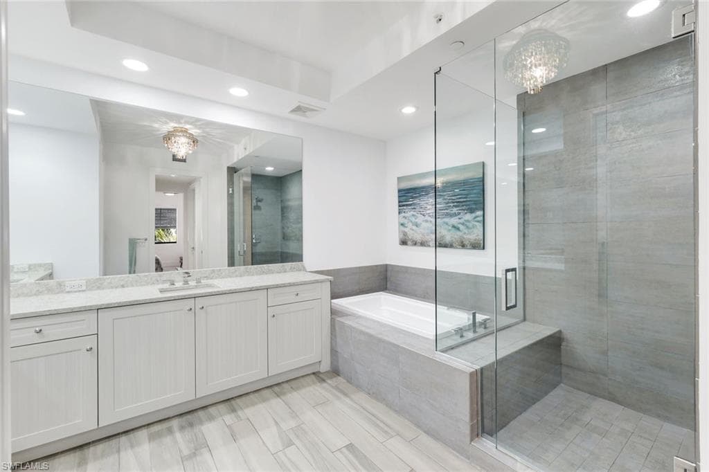 1035 3rd AVE S 305-20