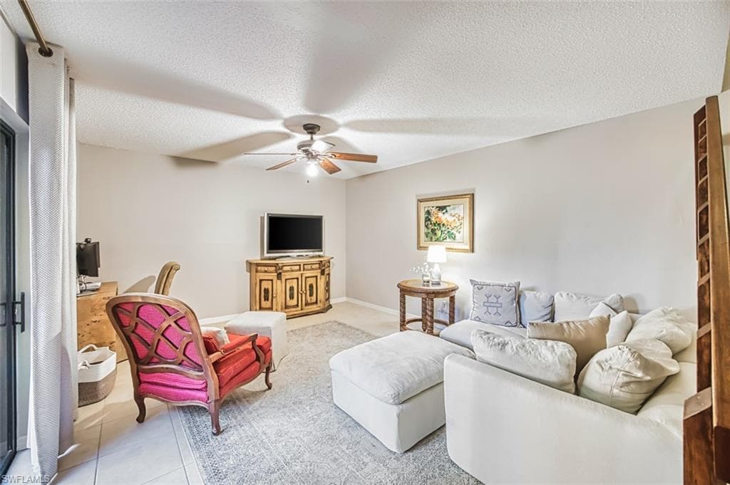 1444 Park Shore CIR 3-7