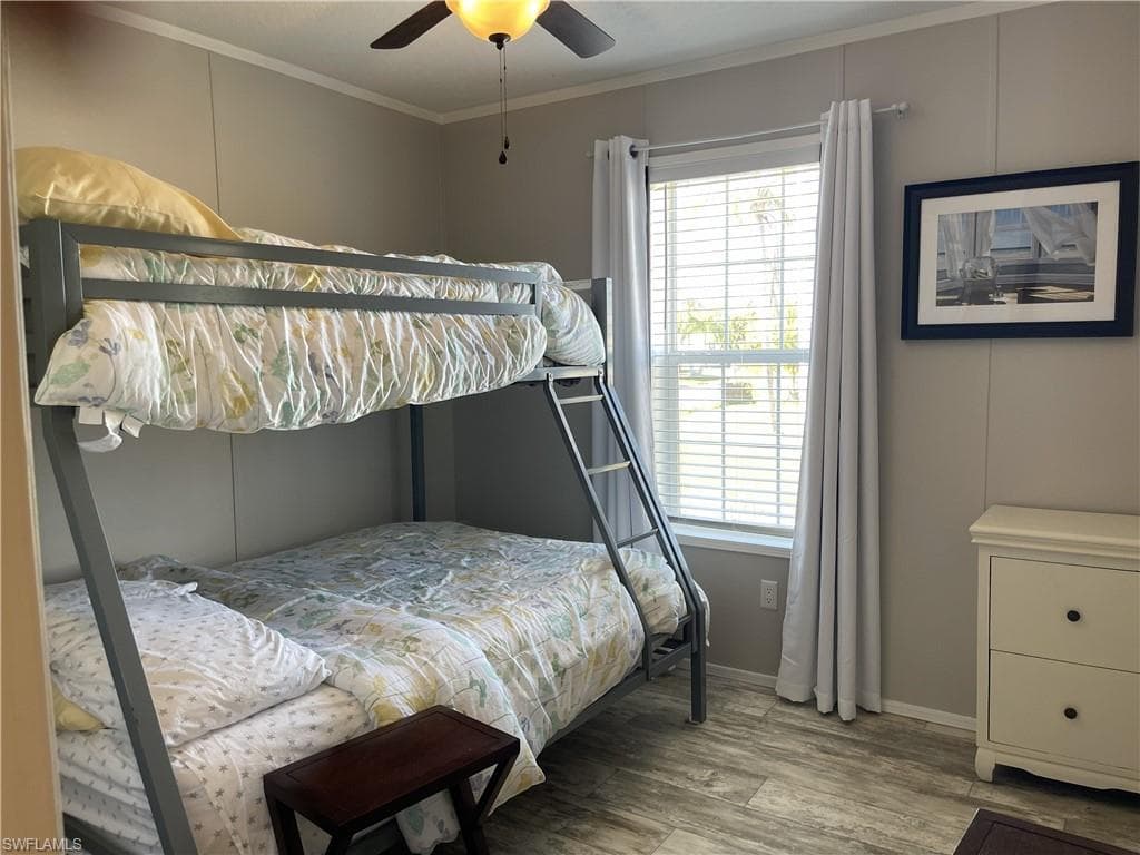 5520 Rainbow DR-22
