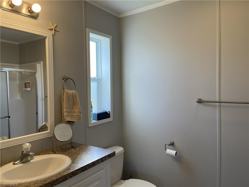 5520 Rainbow DR-10