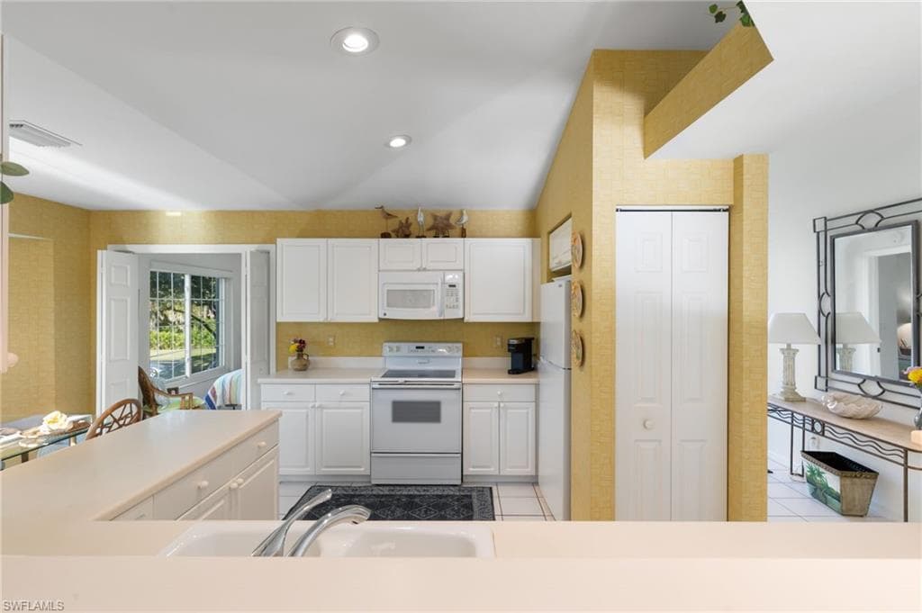 768 Wiggins Lake DR 202-9